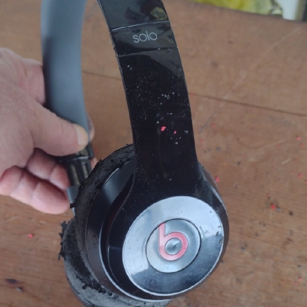 Solo Black Wired Headphones